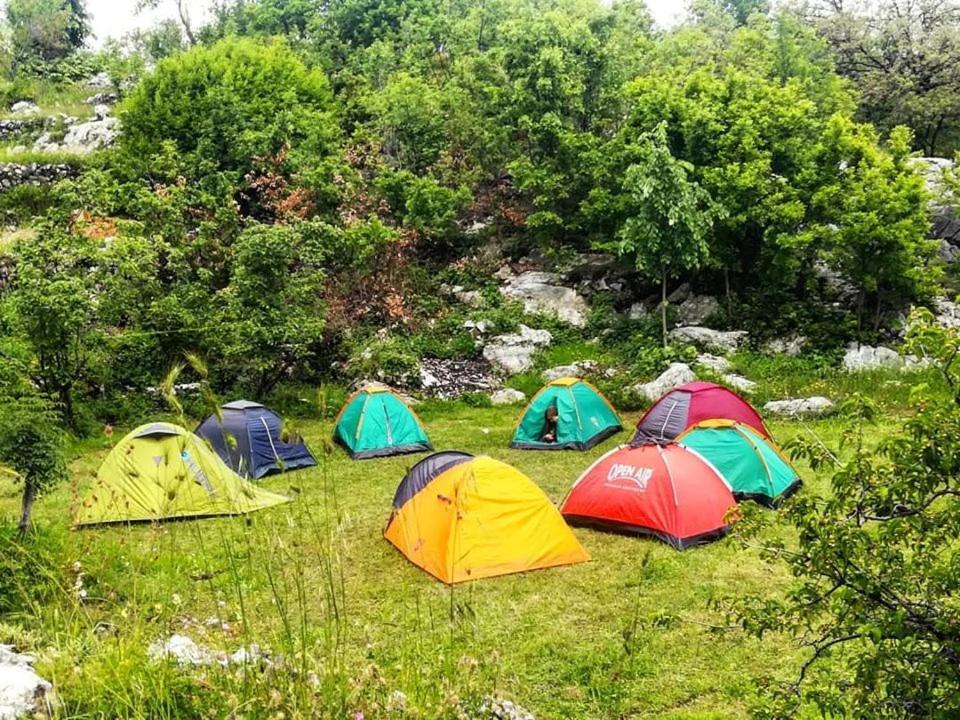 Hotel Camp Oaza,Lipa Cetinje Exteriér fotografie