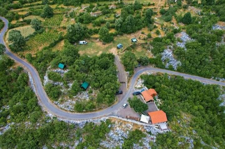 Hotel Camp Oaza,Lipa Cetinje Exteriér fotografie