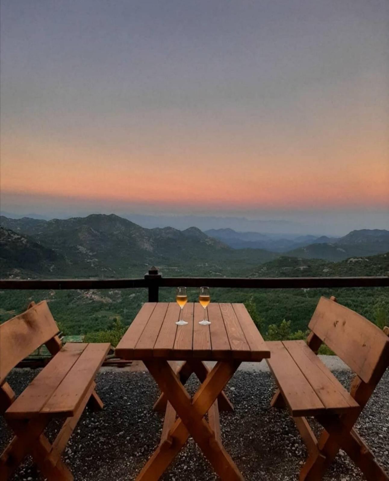 Hotel Camp Oaza,Lipa Cetinje Exteriér fotografie
