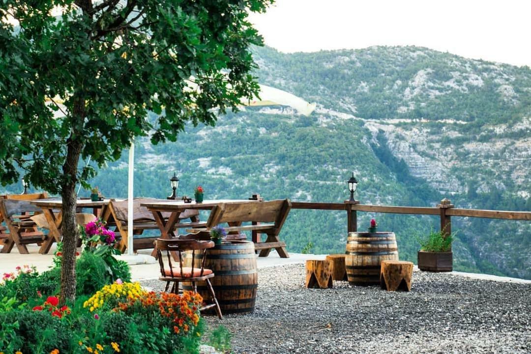 Hotel Camp Oaza,Lipa Cetinje Exteriér fotografie